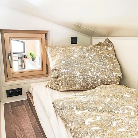Vakantiehuis Tiny Haus Glockenalm-eiblchalet By Interhome *
